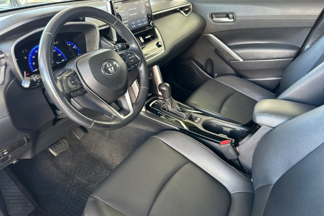 Certified 2022 Toyota Corolla Cross XLE w/ Black Badges Package (TMS) FWD image 10