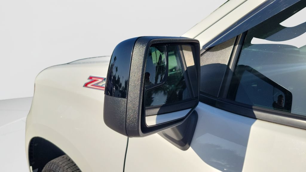 Used 2022 Chevrolet Silverado 1500 RST AWD/4WD image 9