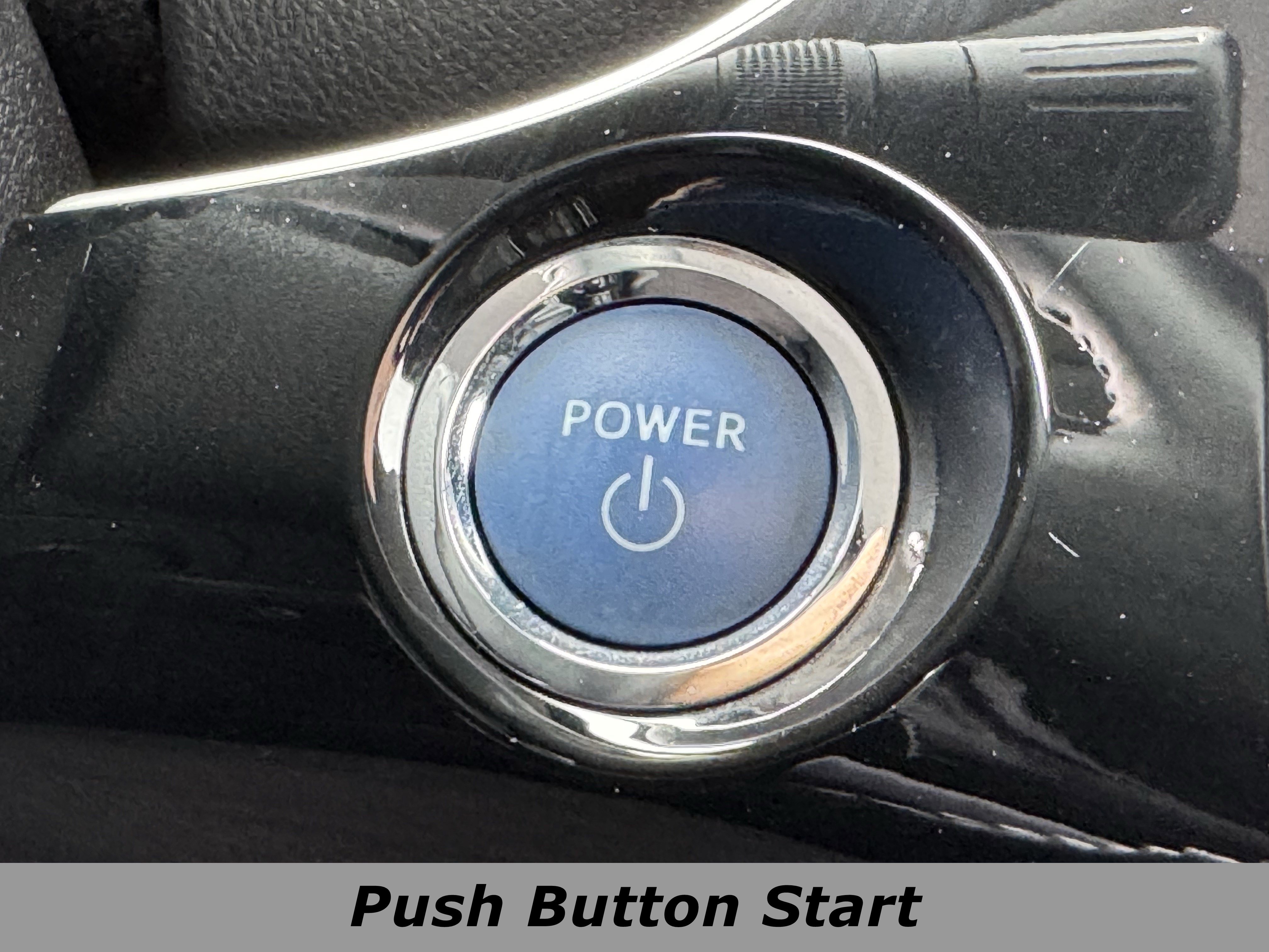 Used 2021 Toyota Prius L Eco image 10