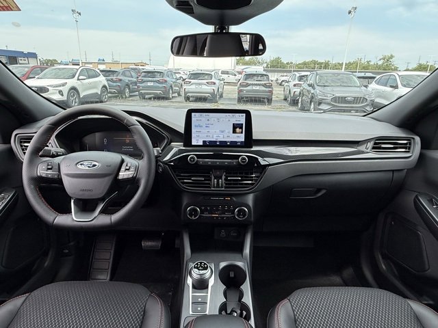 New 2025 Ford Escape ST-Line w/ Cold Weather Package image 15