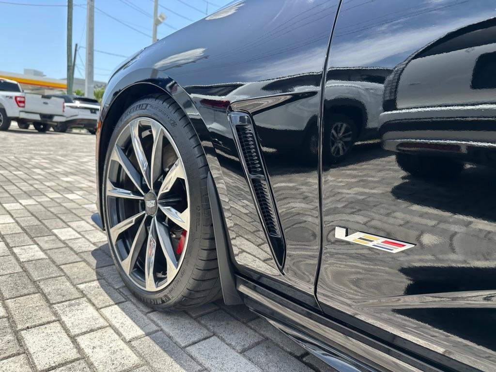 Used 2023 Cadillac CT4 V Blackwing w/ Driver Assist Package RWD image 5