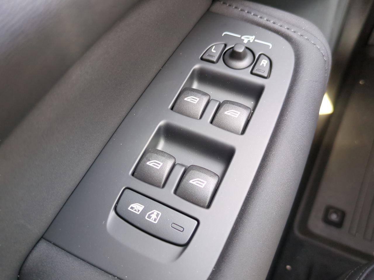 New 2026 Volvo XC60 B5 Core image 10