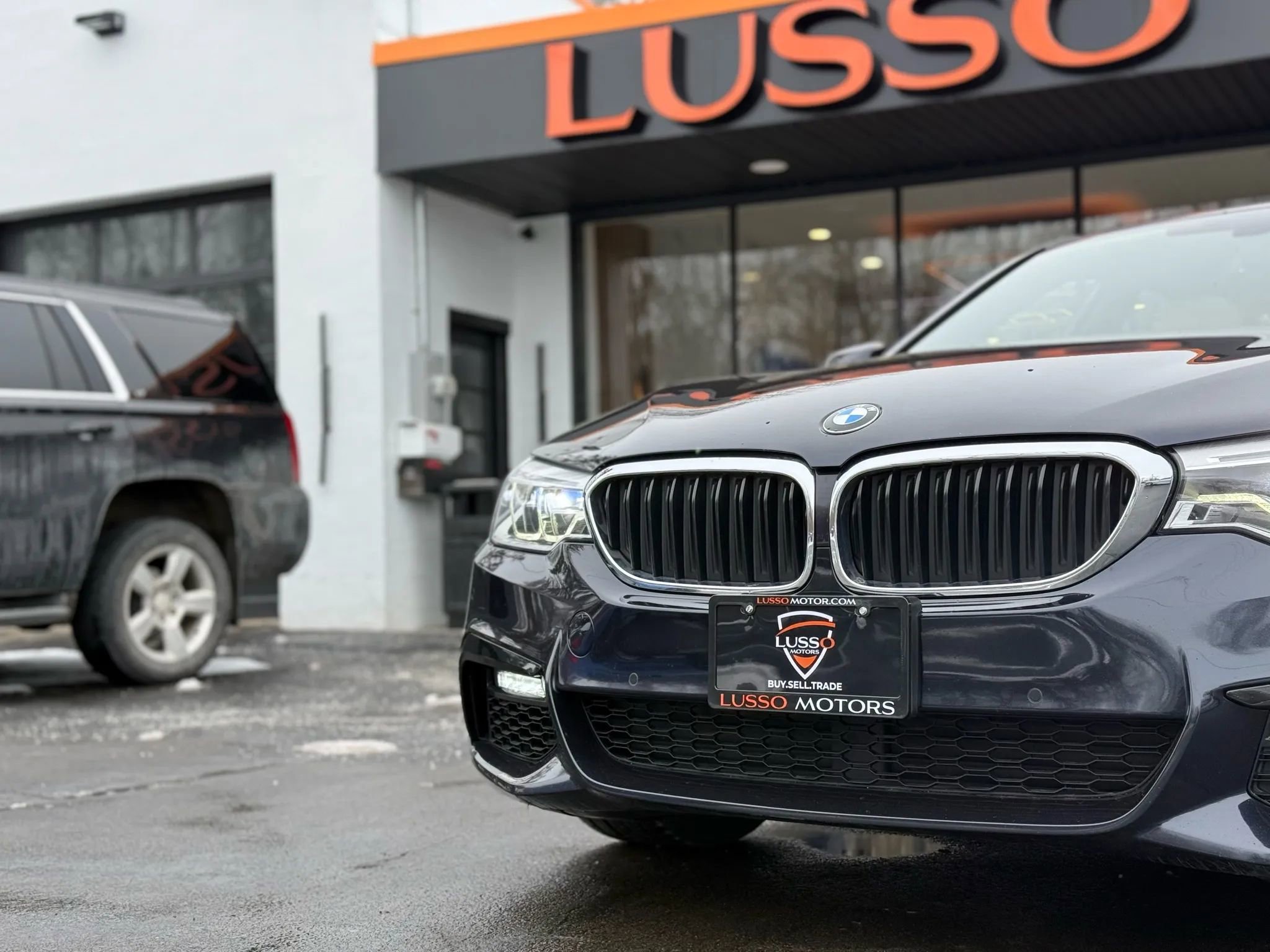Used 2017 BMW 540i xDrive image 41