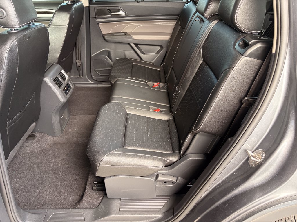 Used 2023 Volkswagen Atlas SE w/ Panoramic Sunroof Package AWD/4WD image 11