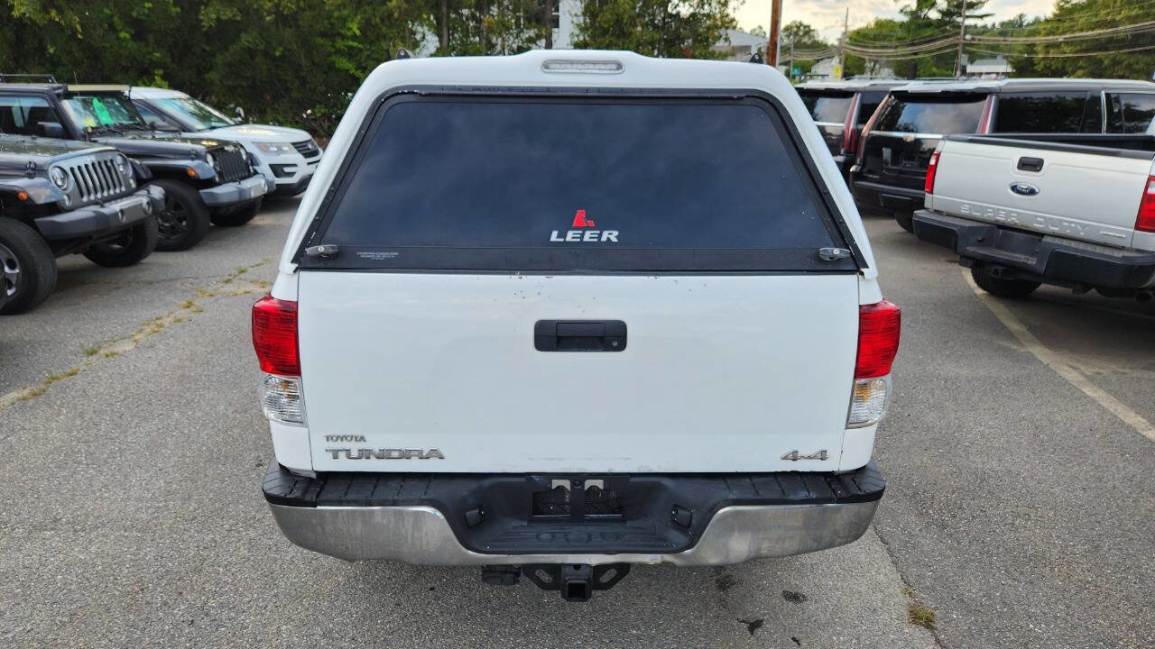Used 2011 Toyota Tundra 4x4 Double Cab image 12