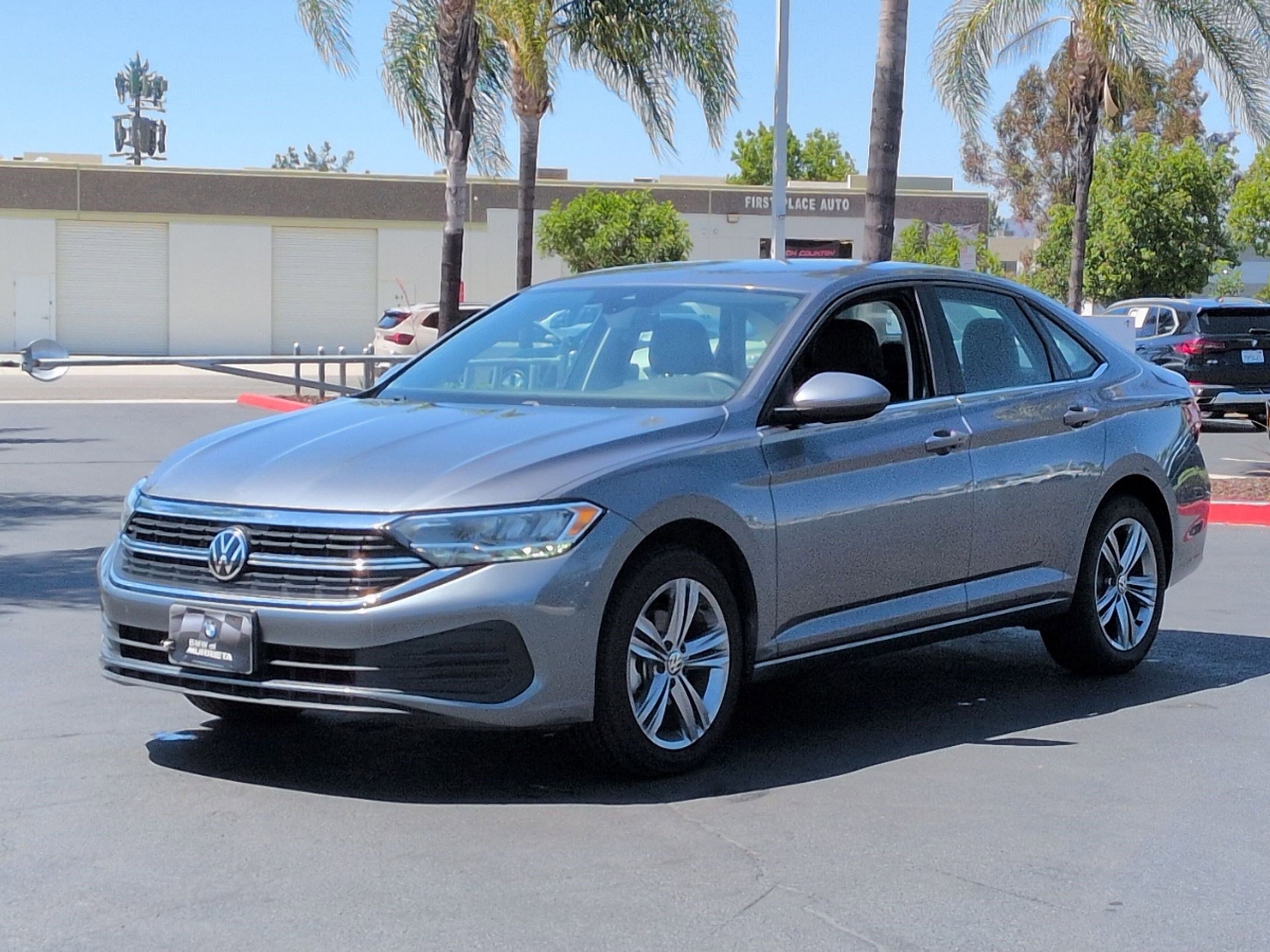 Used 2023 Volkswagen Jetta SE FWD image 5