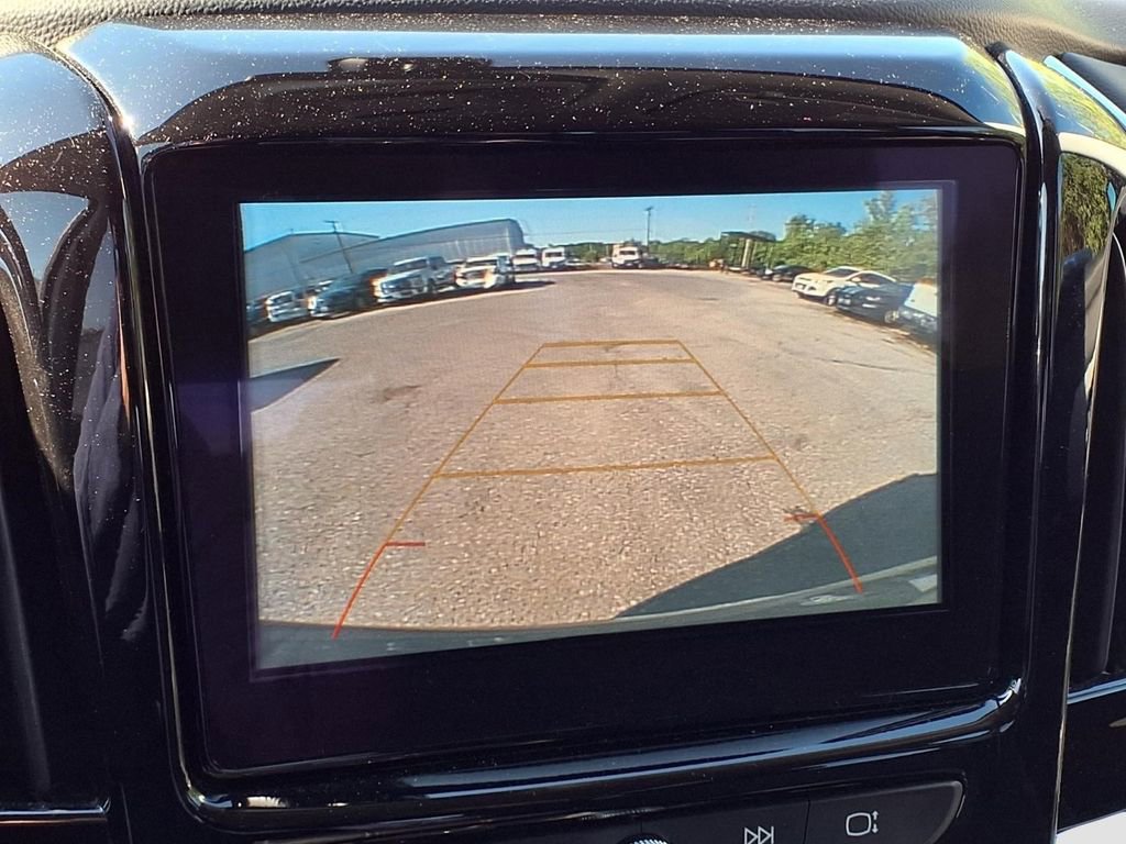 Used 2018 Chevrolet Traverse LT FWD image 15