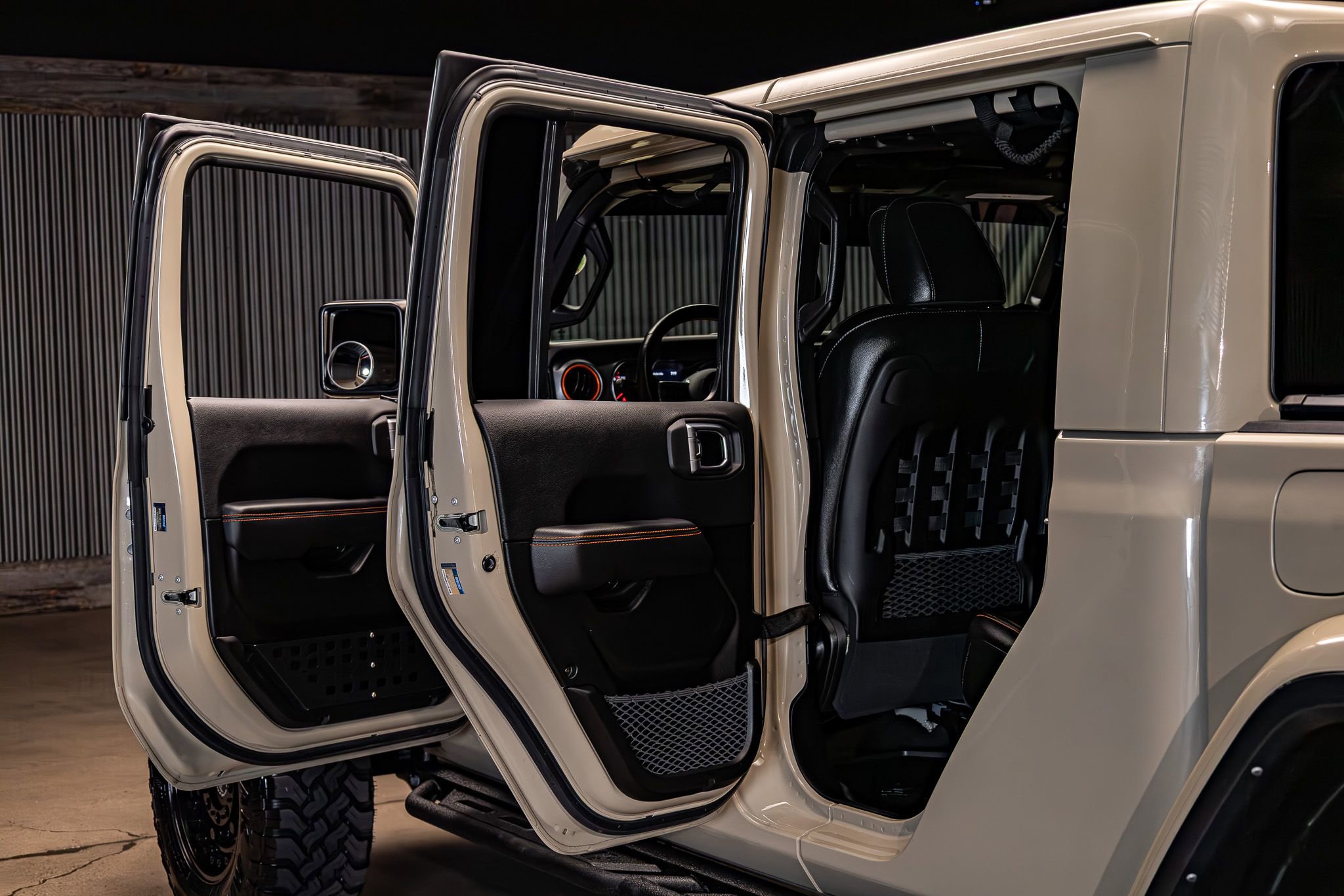 Used 2022 Jeep Gladiator Mojave w/ LED Lighting Group AWD/4WD image 27