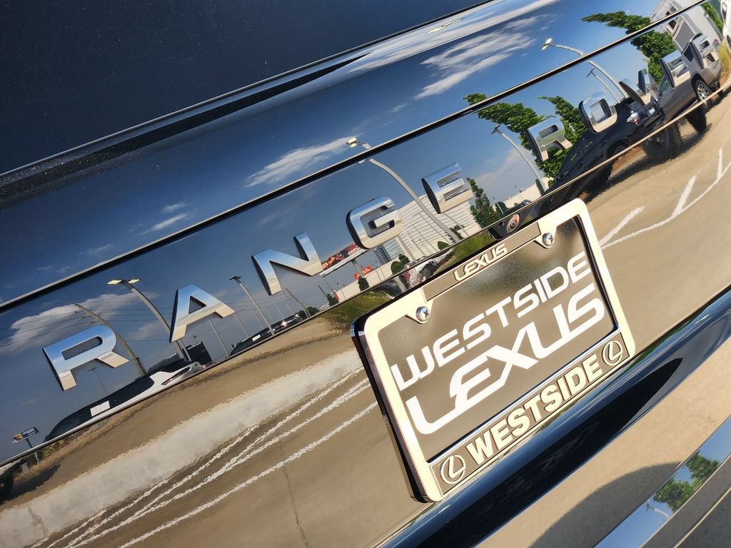 Used 2024 Land Rover Range Rover SE AWD/4WD image 12