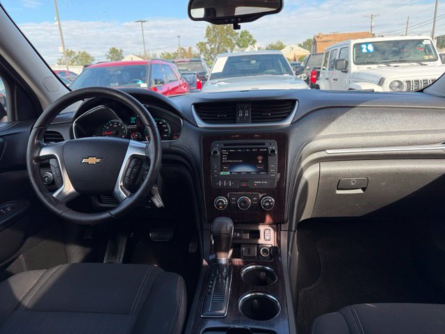 Used 2016 Chevrolet Traverse LT w/ Style and Technology Package AWD/4WD image 18