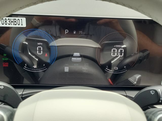 New 2026 Hyundai Santa Fe SE FWD image 9