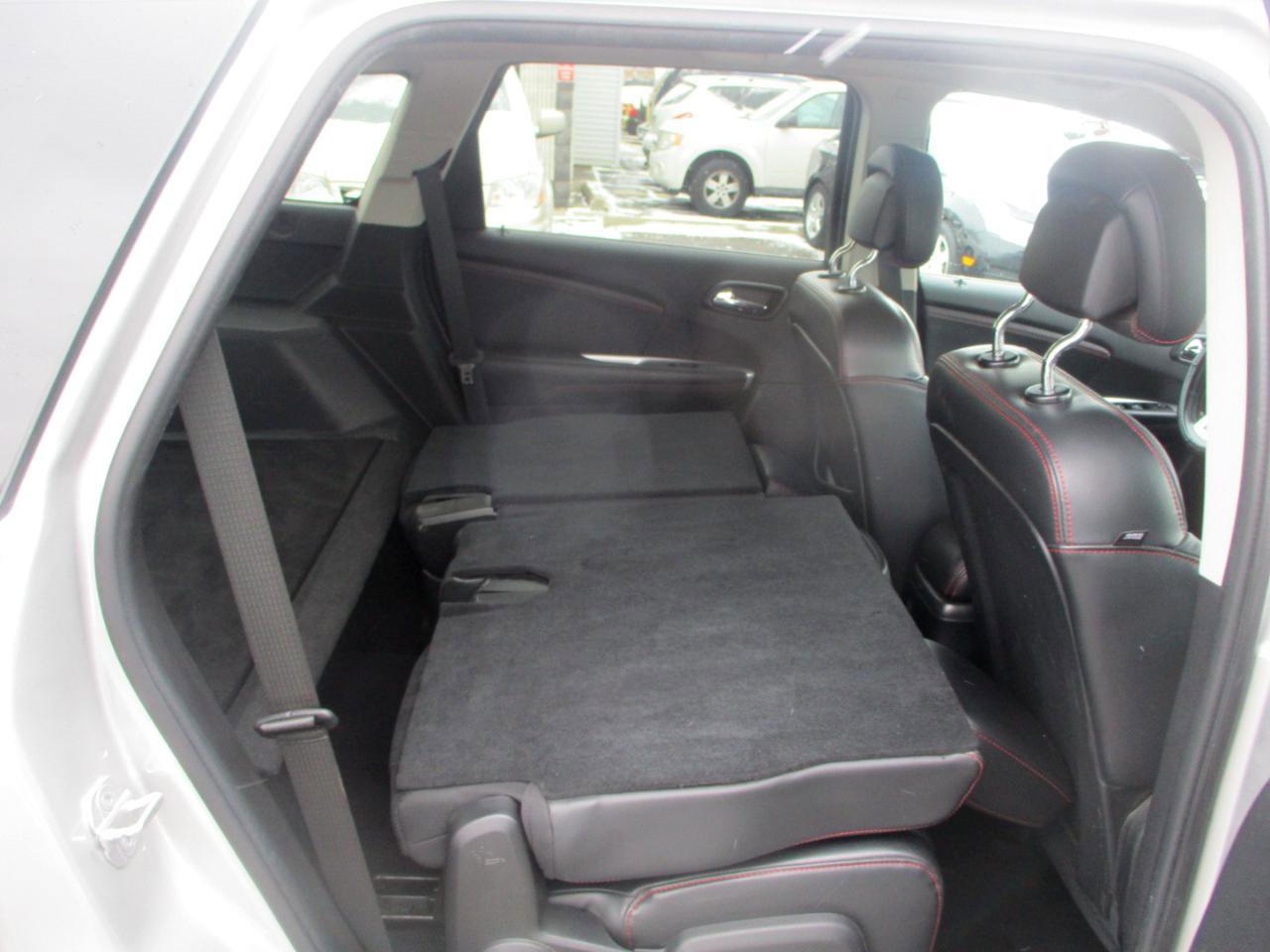Used 2012 Dodge Journey R/T w/ Navigation & Sound Group I image 8