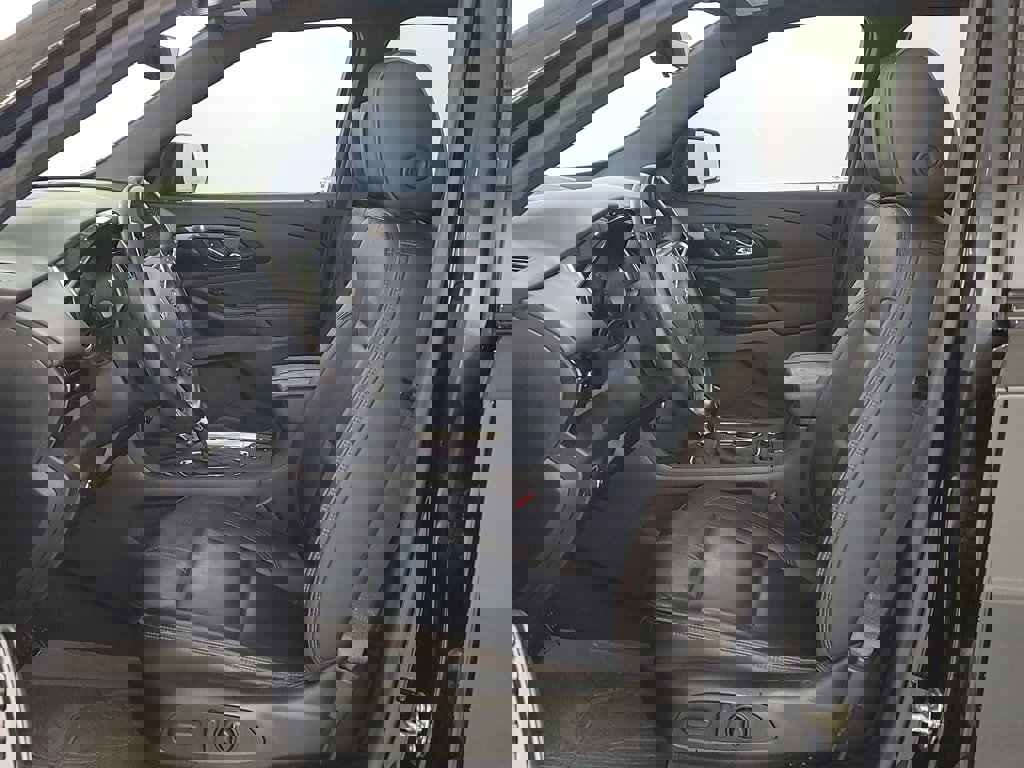 Used 2022 Chevrolet Traverse RS image 14