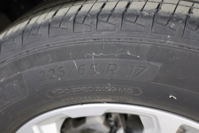 Used 2022 GMC Terrain SLE FWD image 32