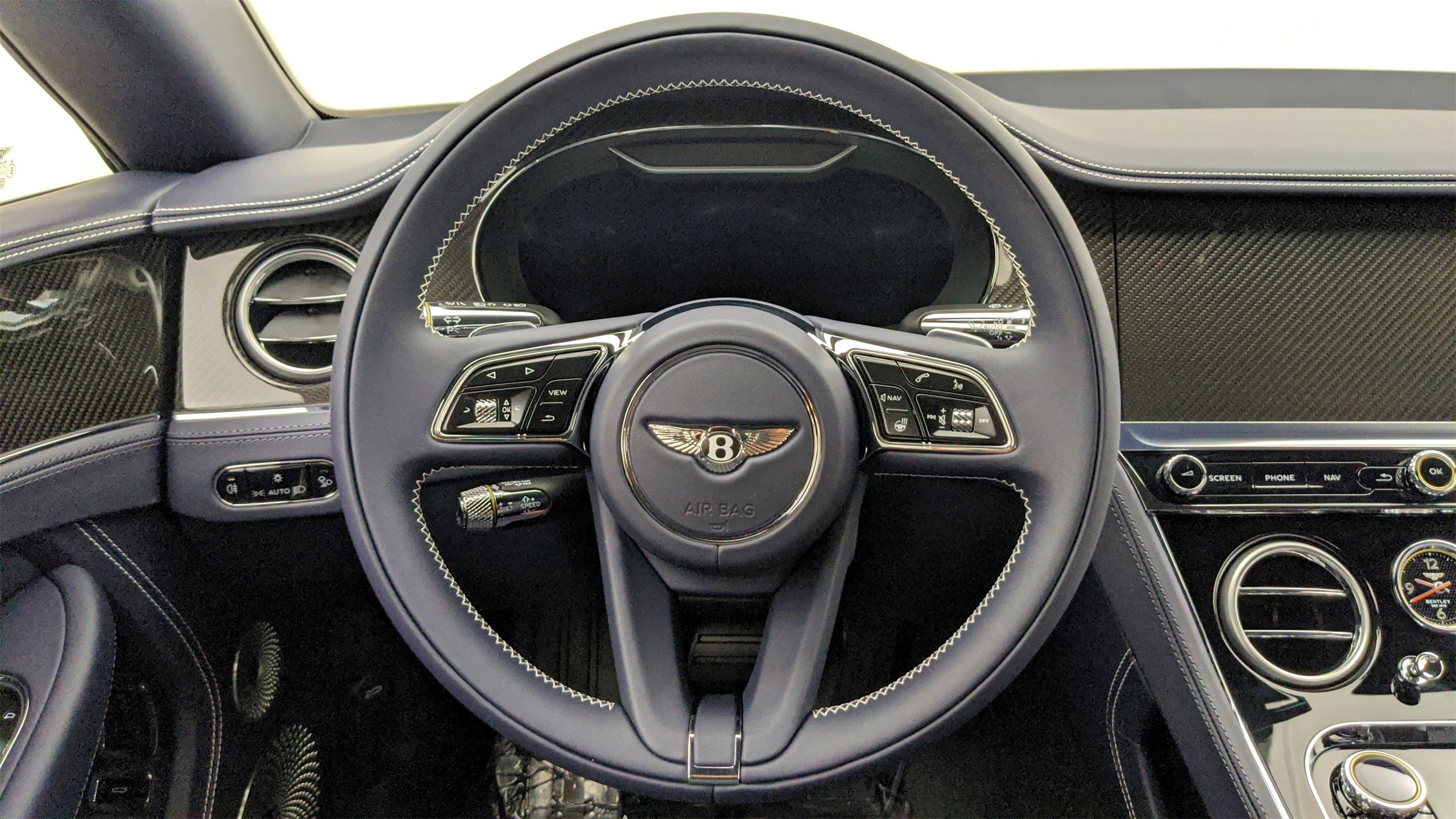 Used 2024 Bentley Continental GT V8 image 14