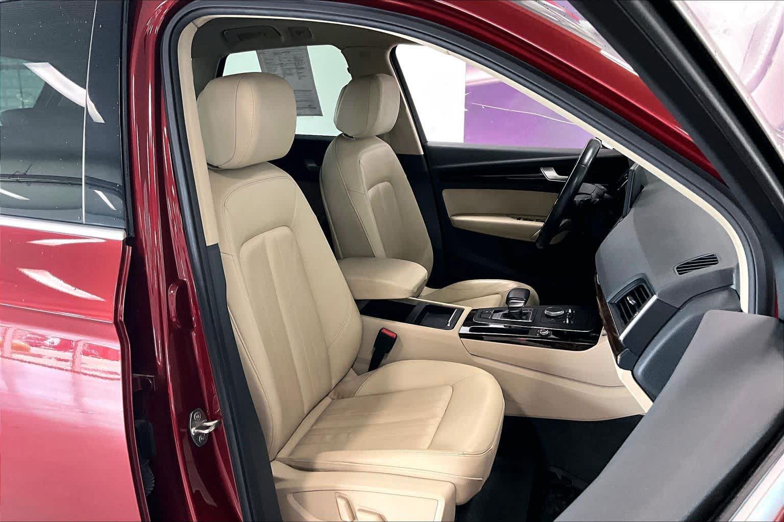 Used 2019 Audi Q5 2.0T Premium AWD/4WD image 11