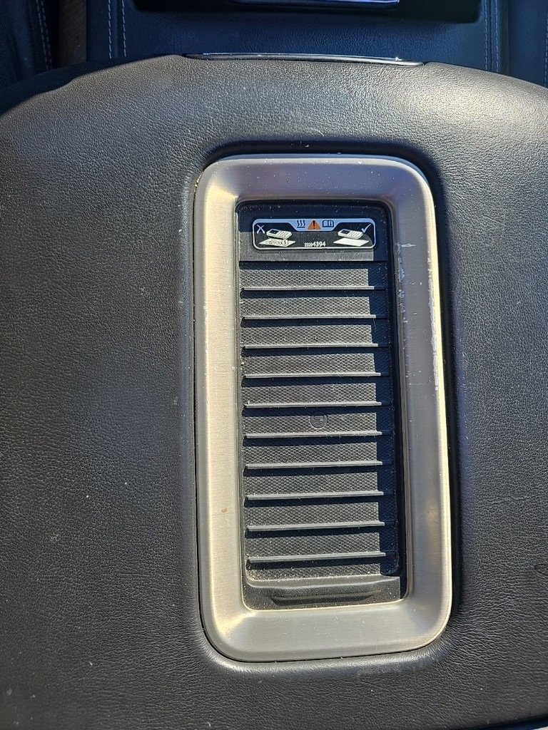 Used 2020 GMC Yukon Denali w/ Denali Ultimate Package image 6