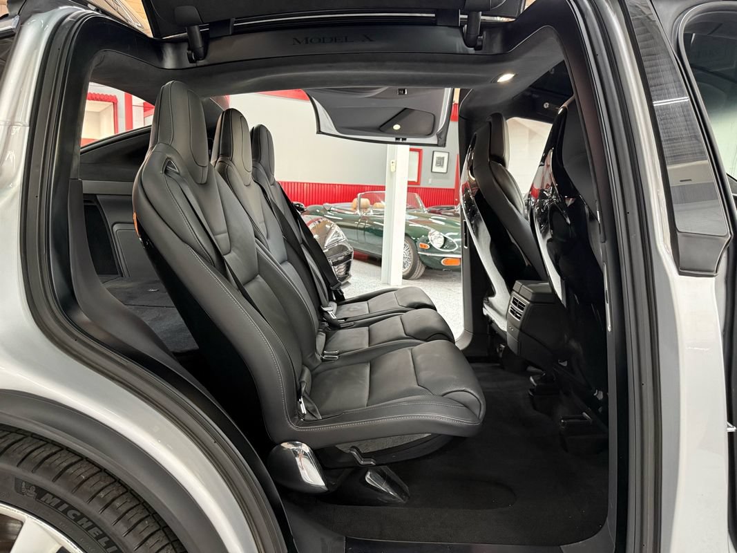 Used 2016 Tesla Model X 90D AWD/4WD image 24
