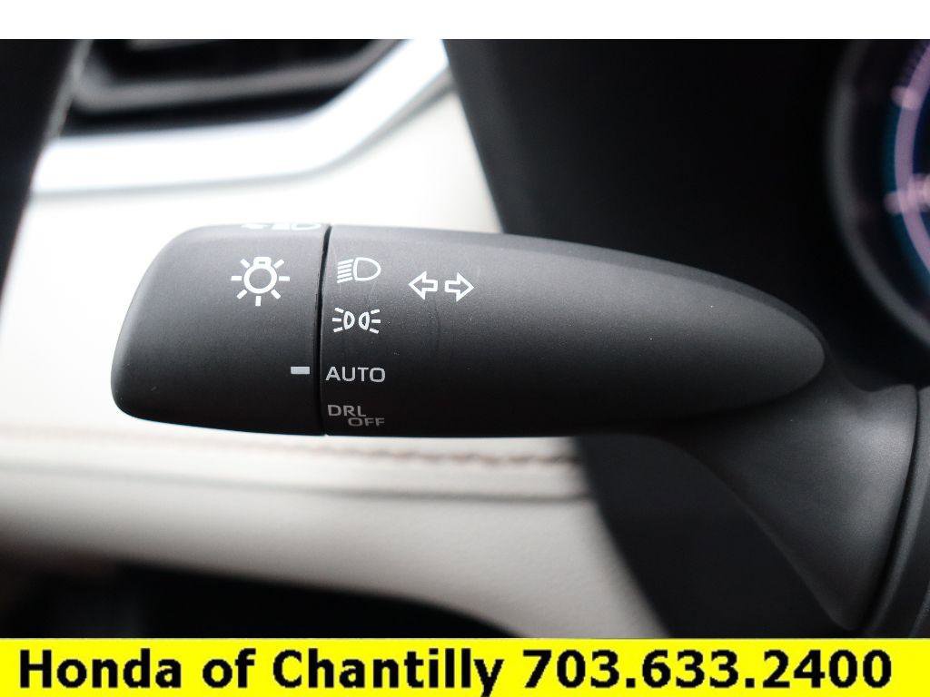 Used 2025 Toyota RAV4 XLE image 11