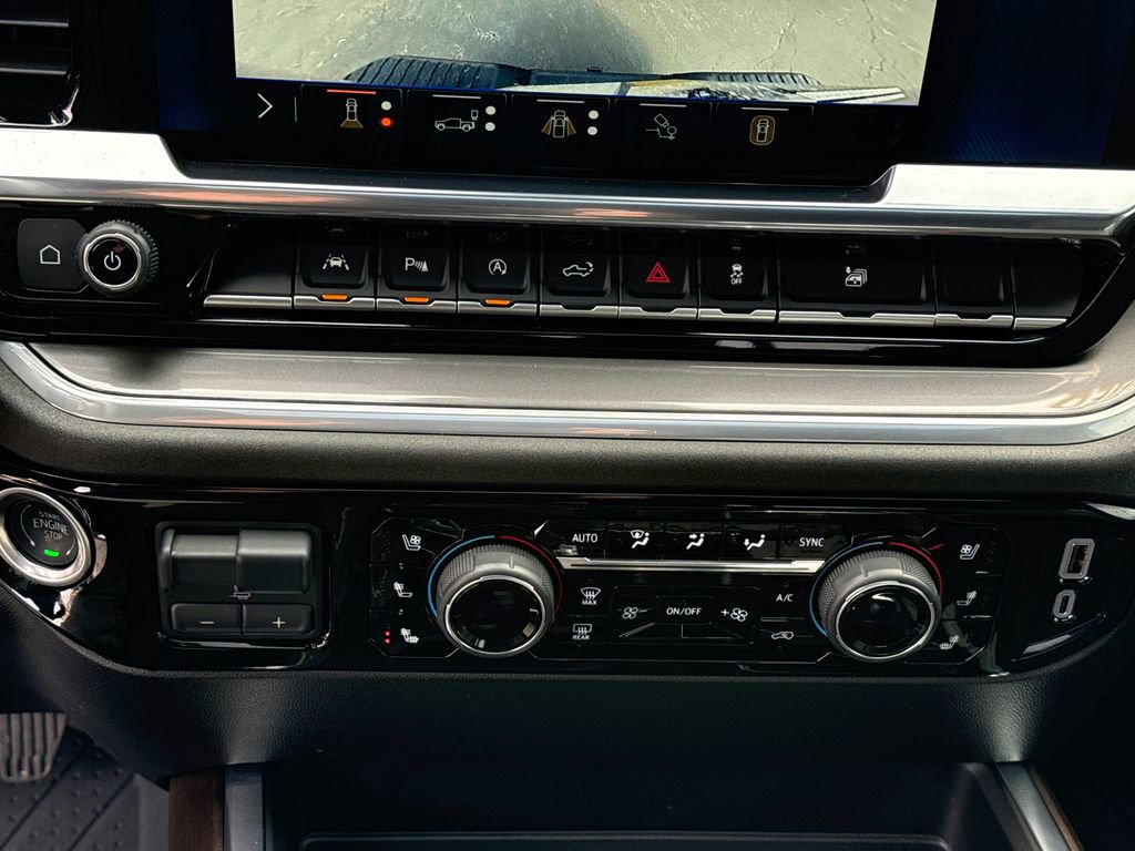 Certified 2025 Chevrolet Silverado 1500 High Country w/ High Country Premium Package image 27