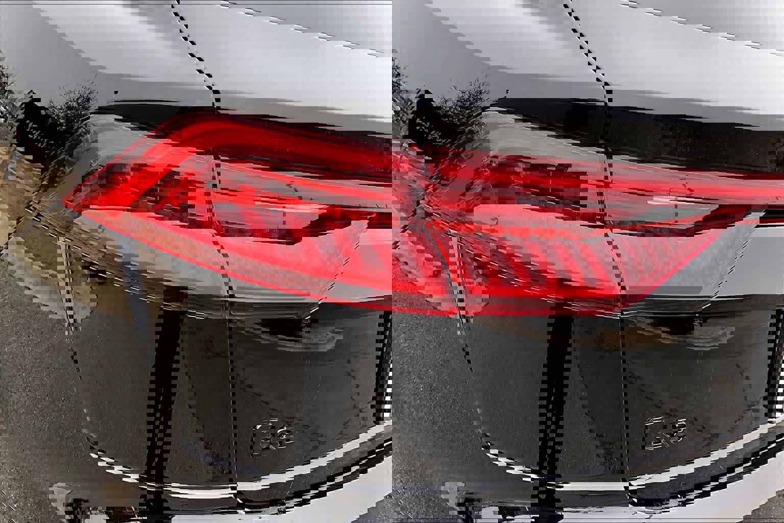 Used 2023 Audi Q8 Premium w/ Black Optic Package image 29