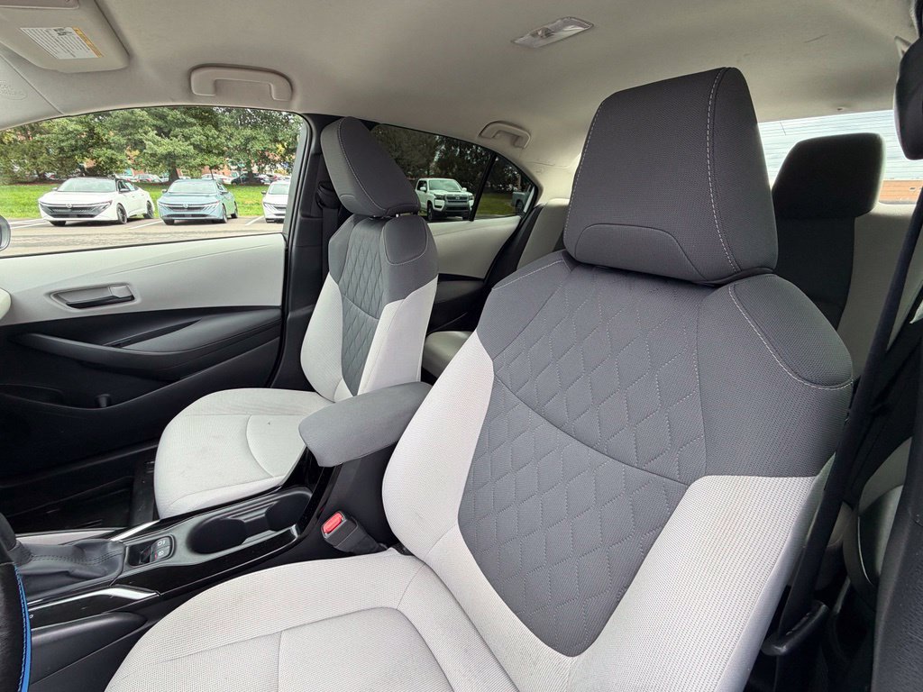 Used 2022 Toyota Corolla LE FWD image 7