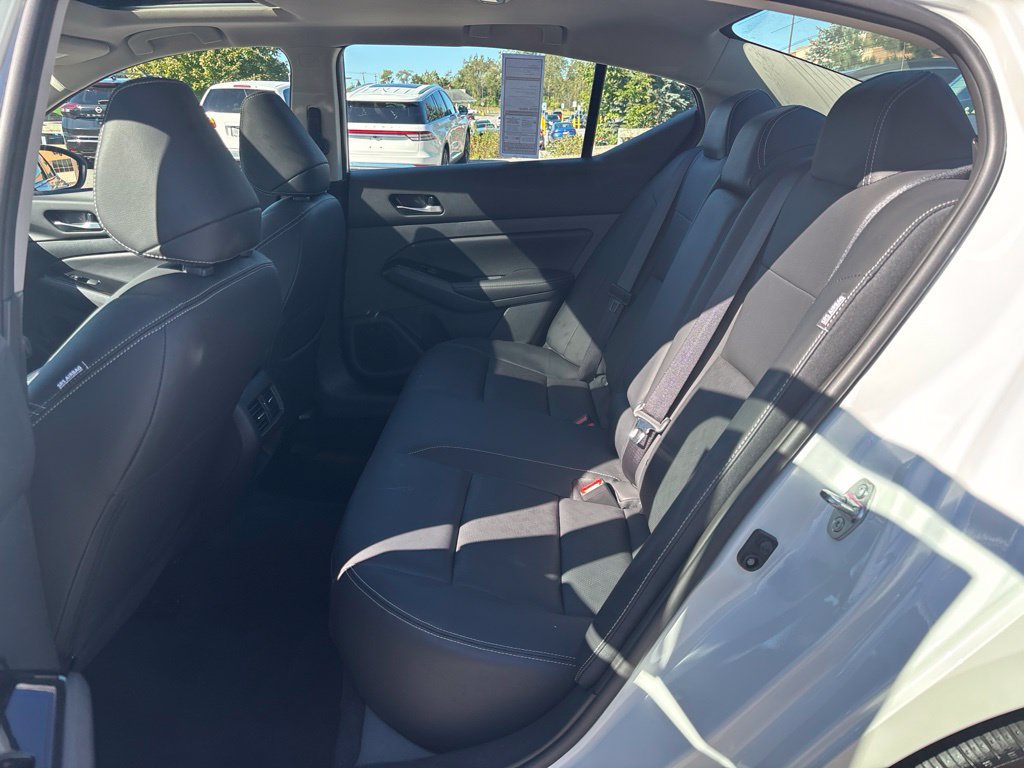 Certified 2025 Nissan Altima 2.5 SL FWD image 12