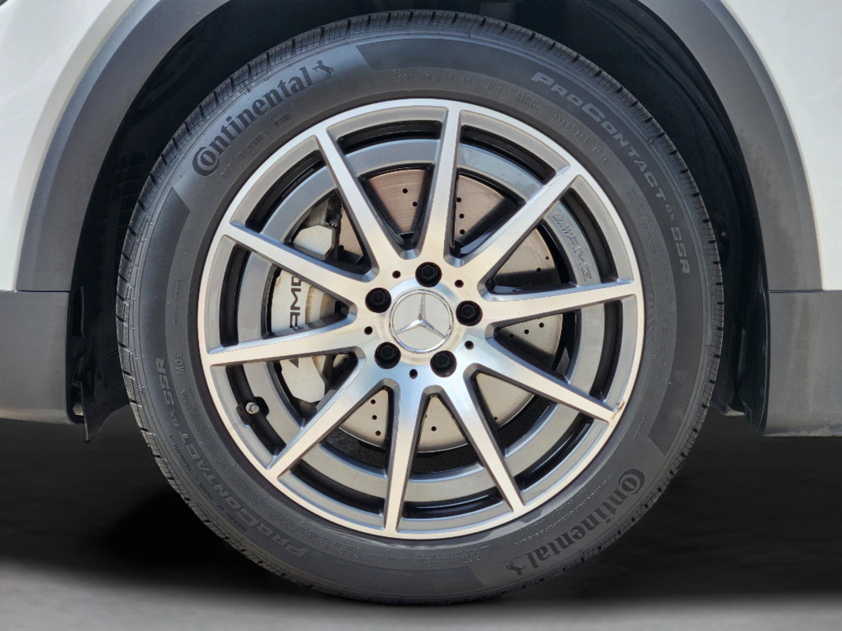 Used 2023 Mercedes-Benz GLB 35 AMG 4MATIC image 32