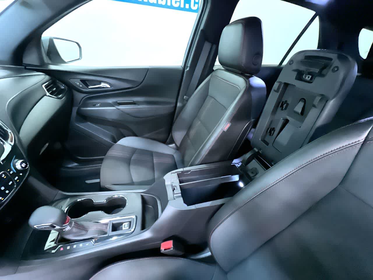 Used 2024 Chevrolet Equinox RS w/ LPO, Floor Liner Package FWD image 29