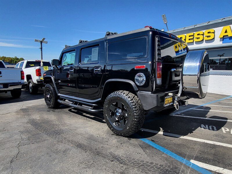 Used 2003 HUMMER H2 w/ Preferred Equipment Group AWD/4WD image 3