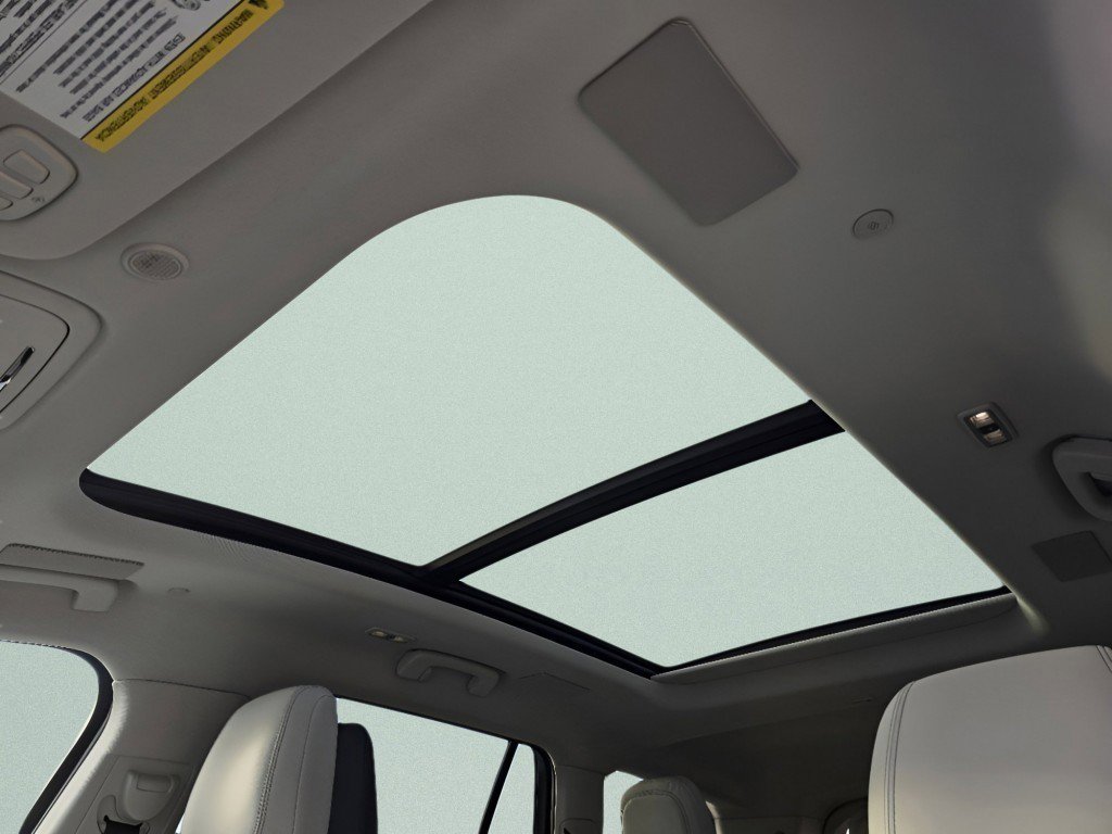 Used 2025 Lincoln Aviator Reserve w/ Equipment Group 201A image 2