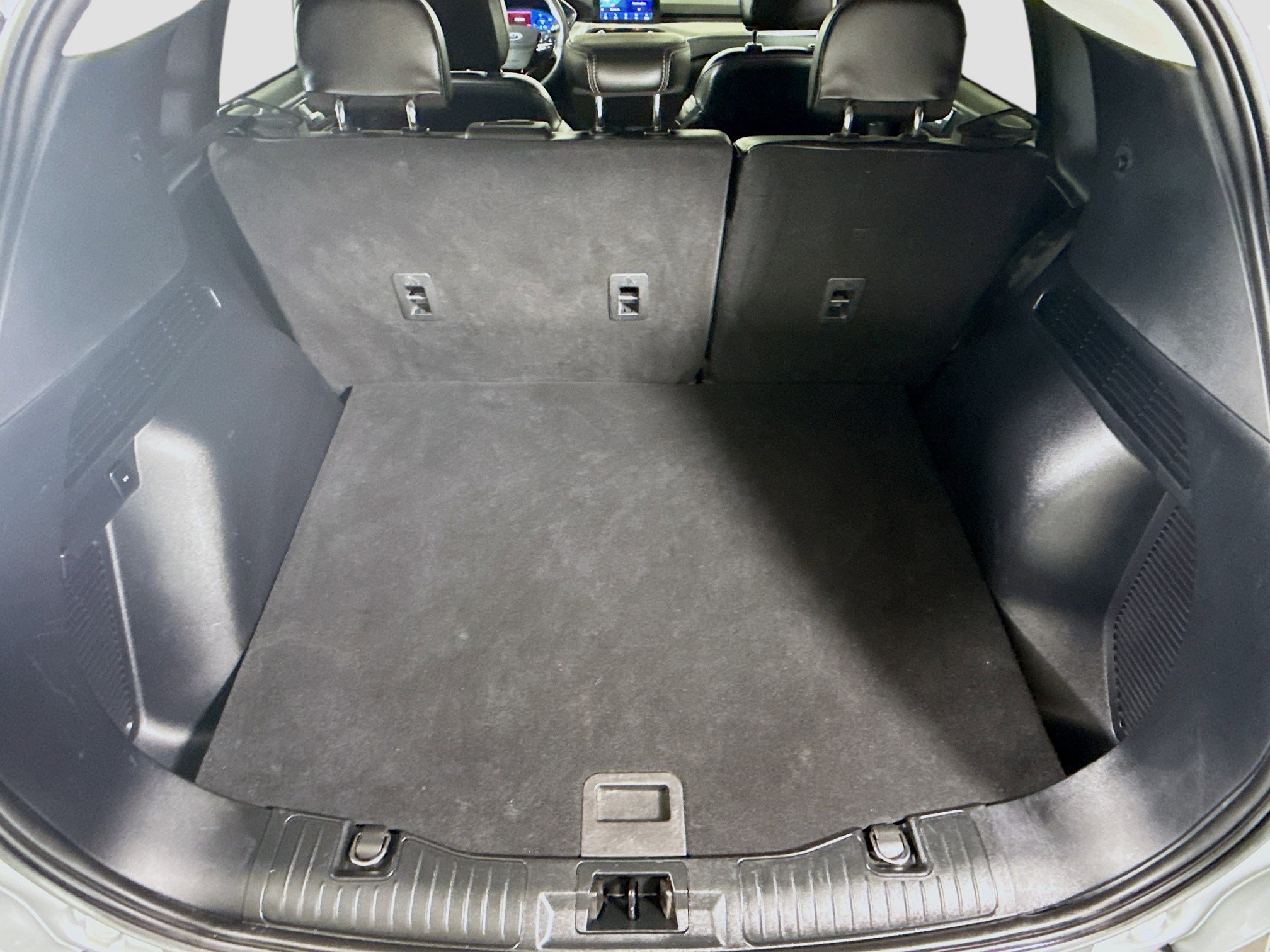 Used 2022 Ford Escape Titanium w/ Class II Trailer Tow Package image 35