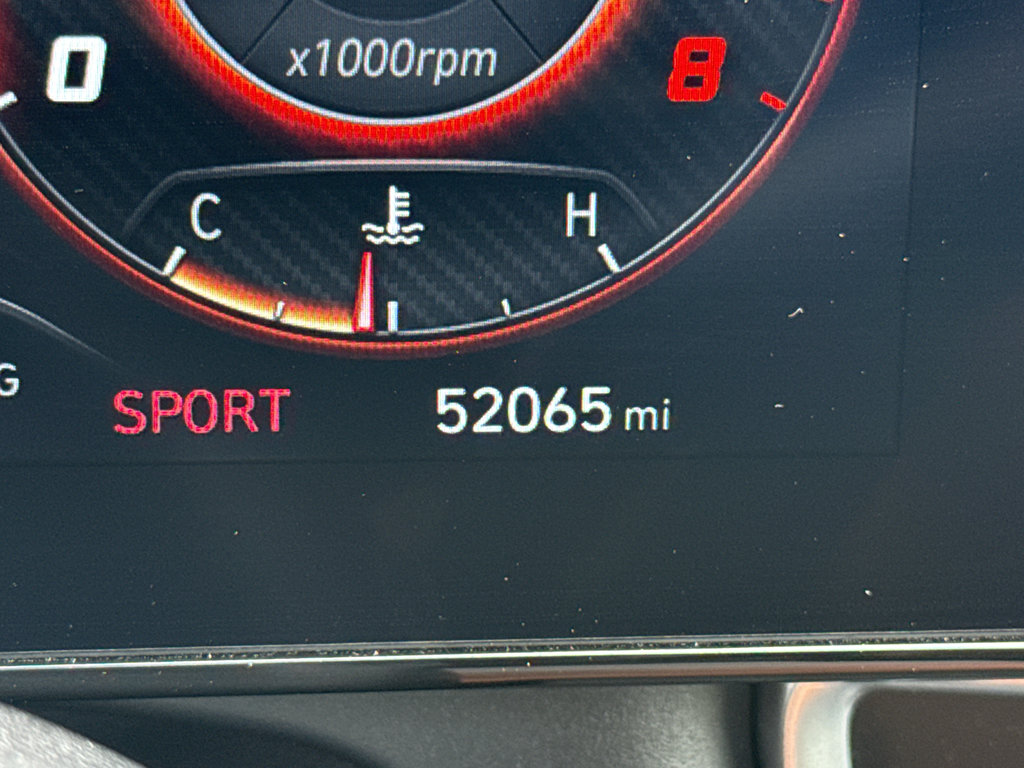 Used 2025 Hyundai Elantra Limited FWD image 16