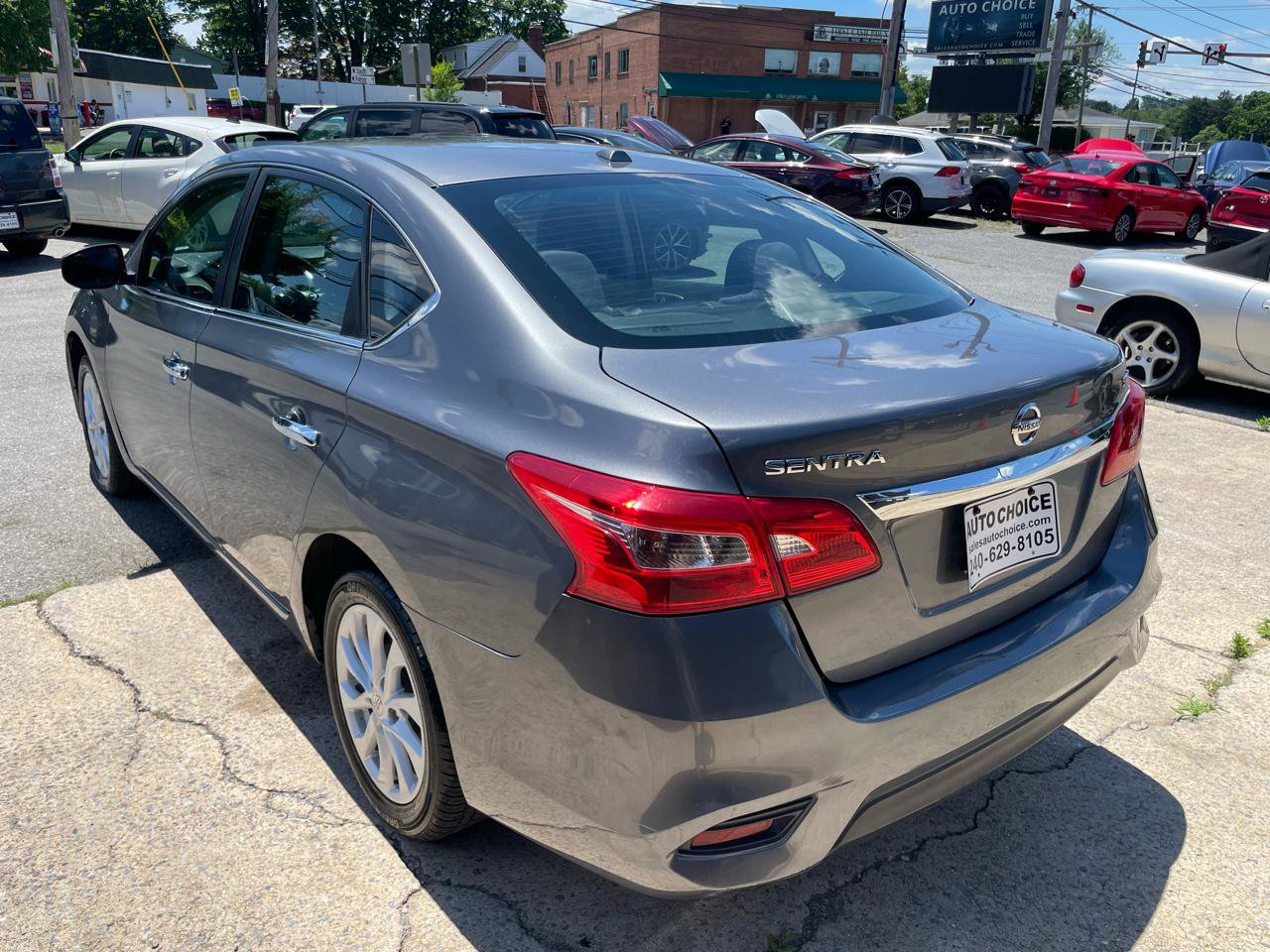 Used 2019 Nissan Sentra SV FWD image 11