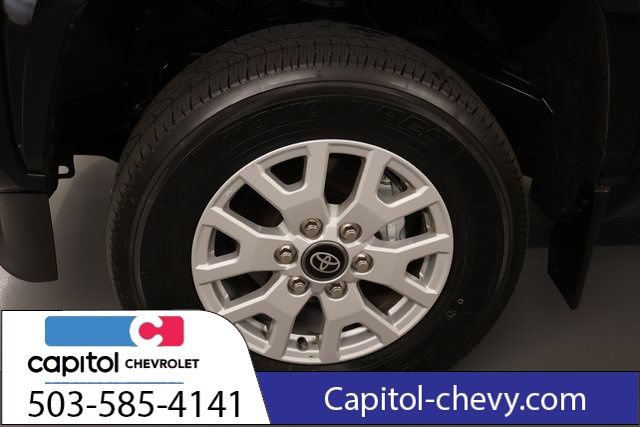 Used 2024 Toyota Tacoma SR5 AWD/4WD image 9