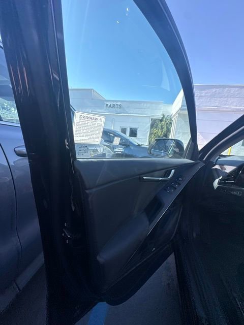 Certified 2025 Kia Niro EX FWD image 10
