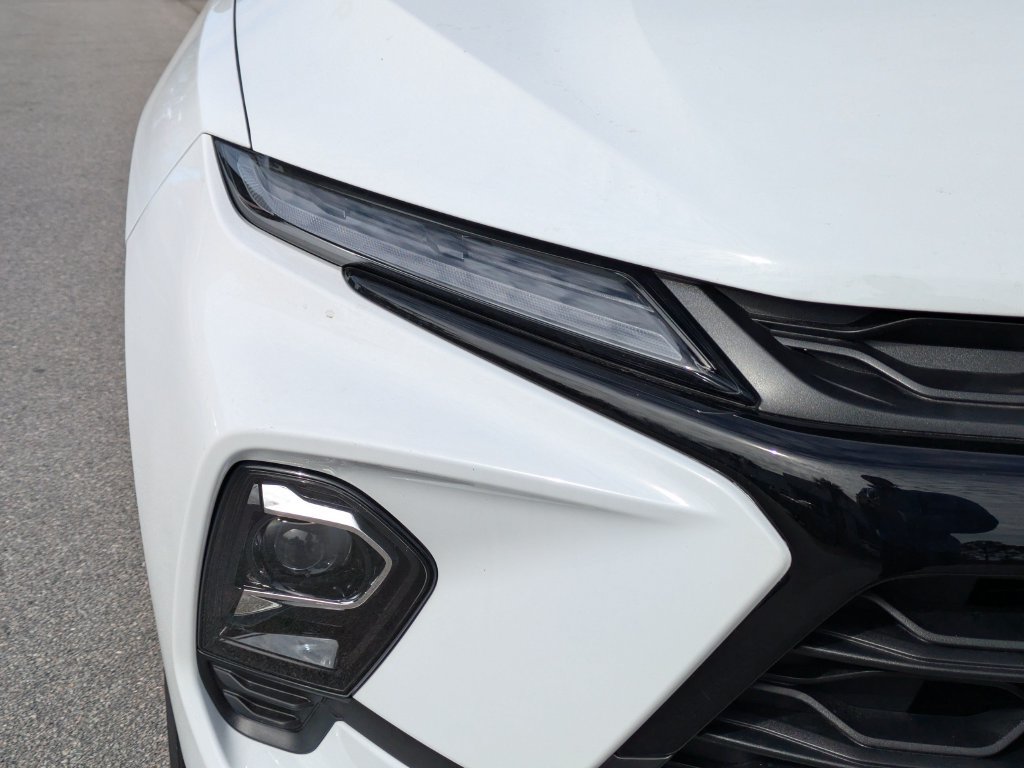 New 2025 Chevrolet Blazer LT w/ Midnight/Sport Edition FWD image 11
