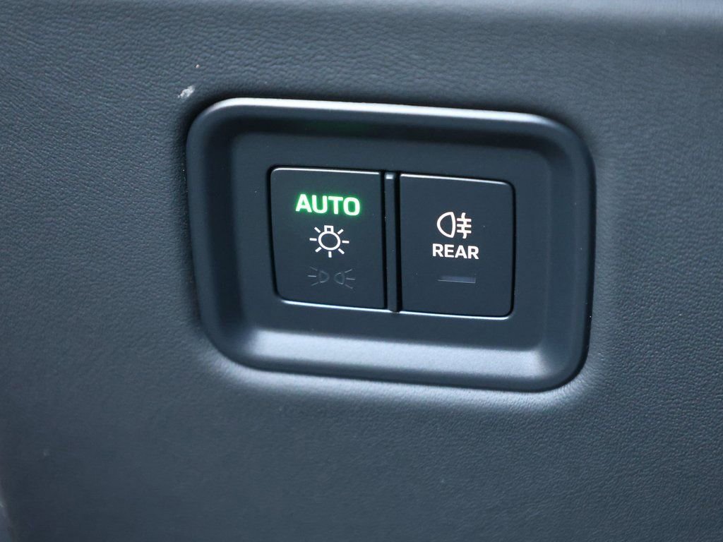 Used 2025 Porsche Macan Turbo Electric image 36