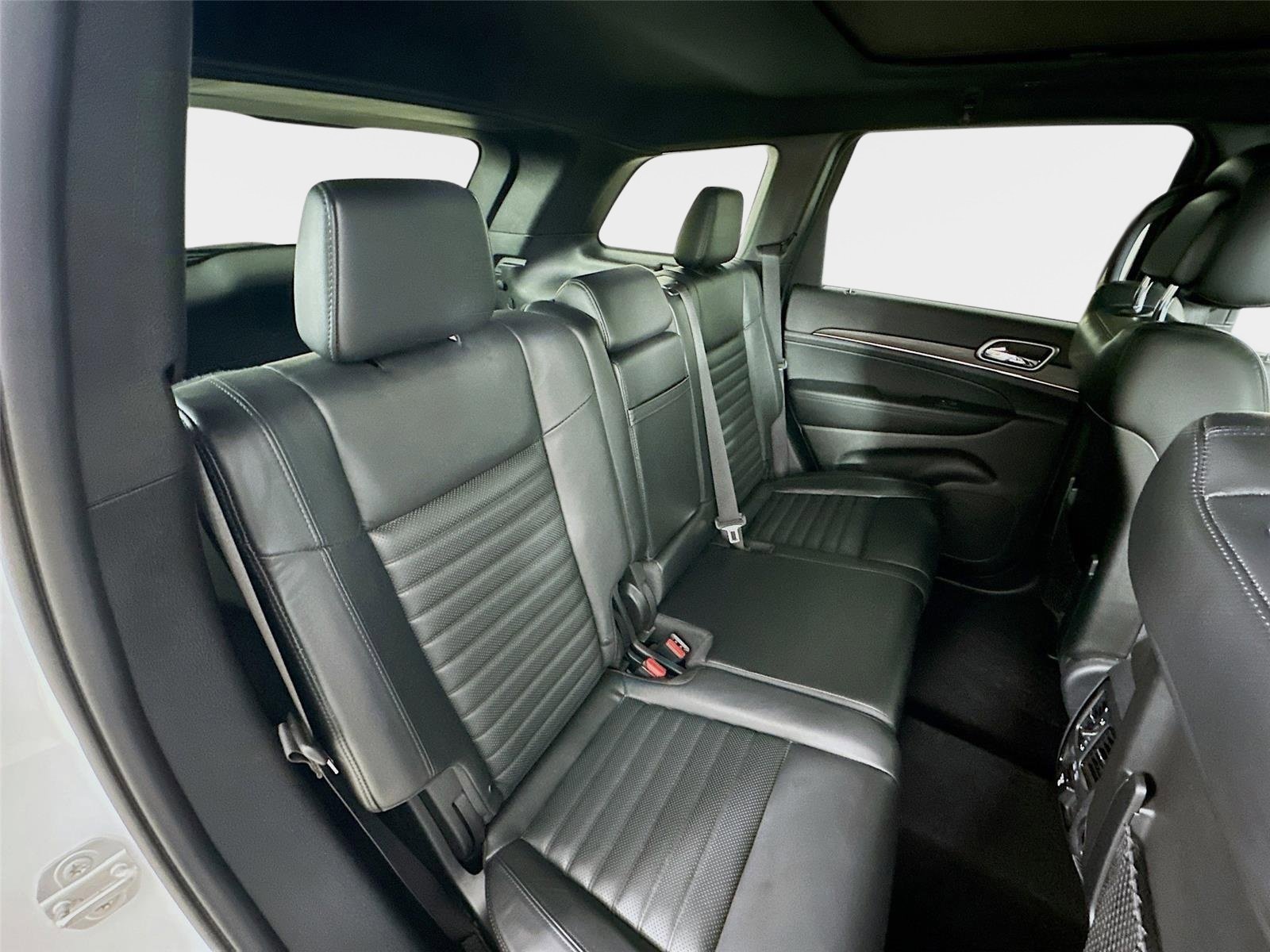 Used 2020 Jeep Grand Cherokee Limited X image 37