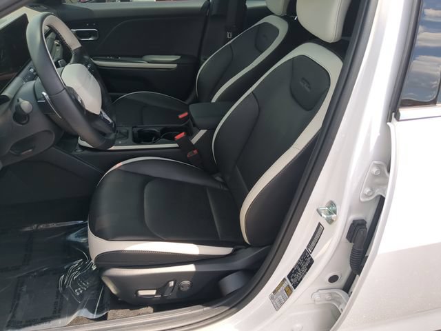 Used 2025 Kia K4 GT-Line w/ GT-Line Premium Package FWD image 22