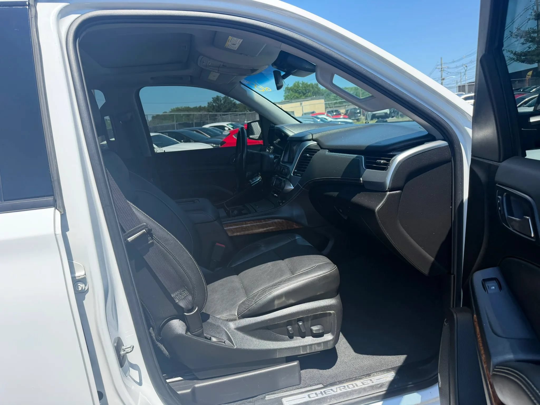 Used 2019 Chevrolet Tahoe Premier AWD/4WD image 25