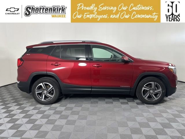 Used 2020 GMC Terrain SLT w/ Preferred Package image 2