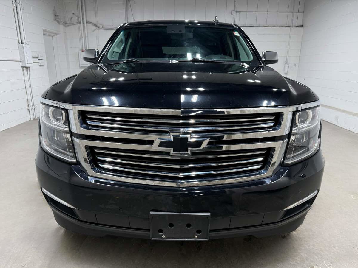 Used 2020 Chevrolet Suburban Premier image 2