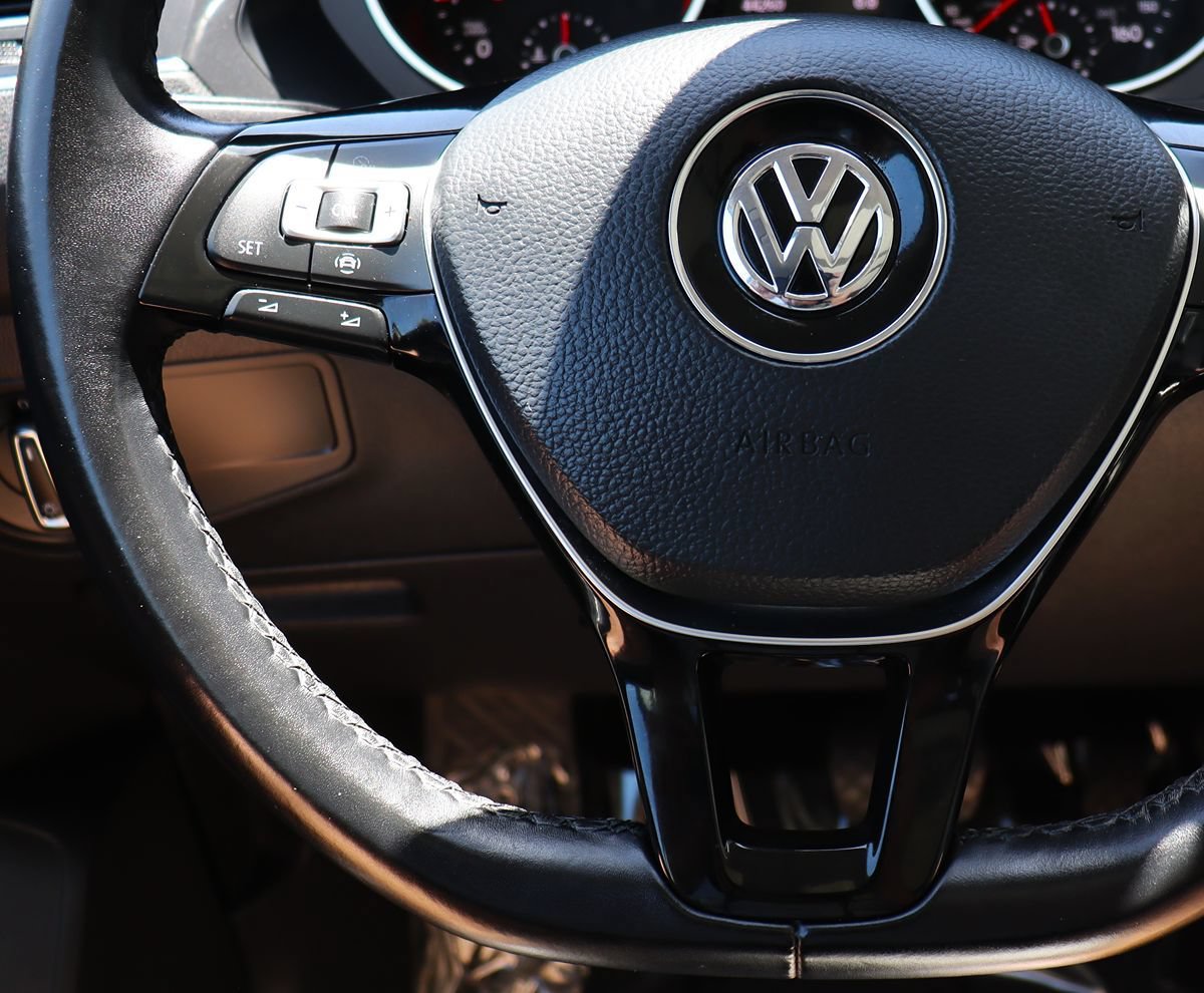 Used 2019 Volkswagen Tiguan SE w/ Panoramic Sunroof Package AWD/4WD image 53