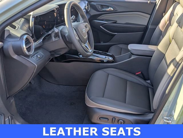 Used 2025 Chevrolet Trax ACTIV w/ Driver Confidence Package image 5