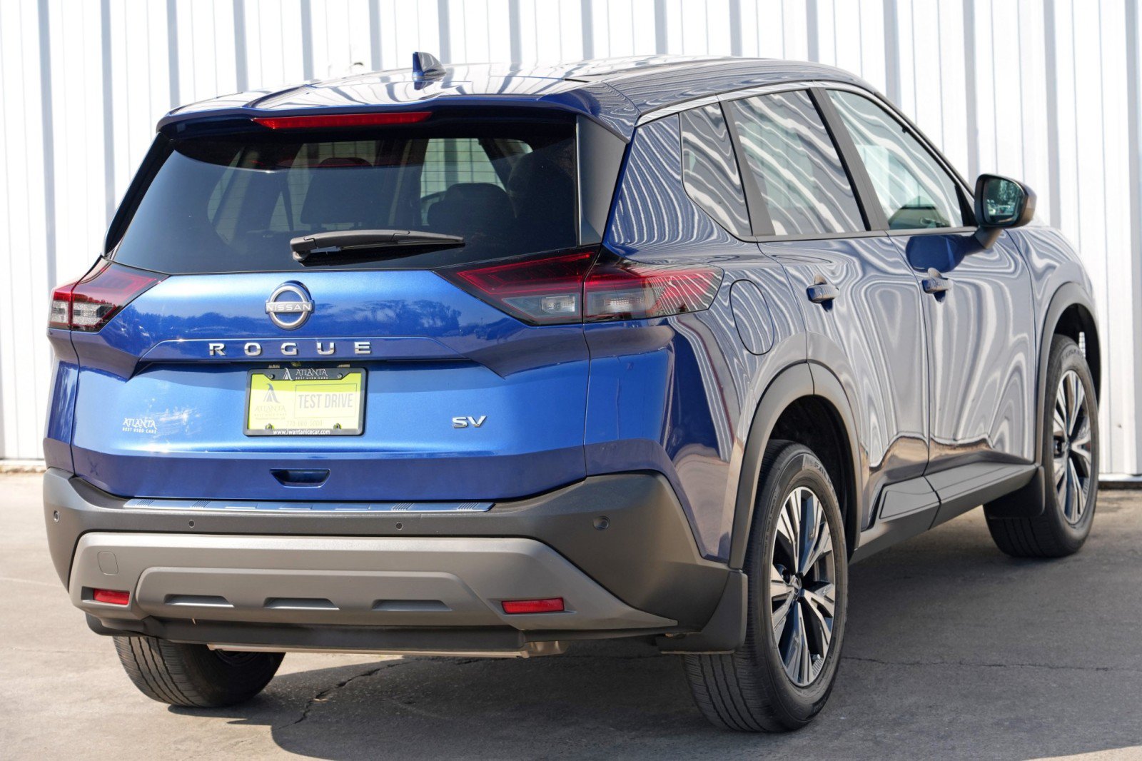 Used 2023 Nissan Rogue SV FWD image 47
