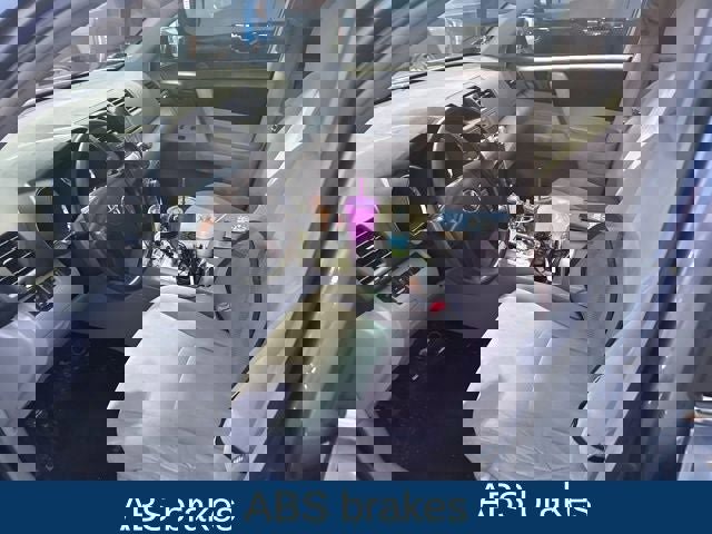 Used 2012 Toyota Highlander 4WD w/ Cold Weather Pkg image 11