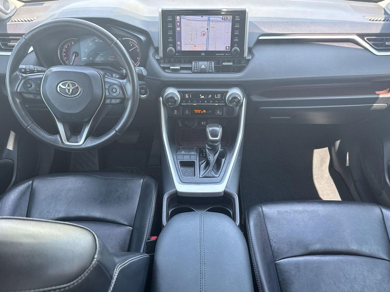 Used 2019 Toyota RAV4 Limited image 16
