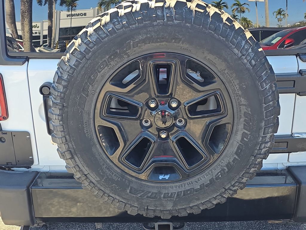 Used 2018 Jeep Wrangler Sport image 9