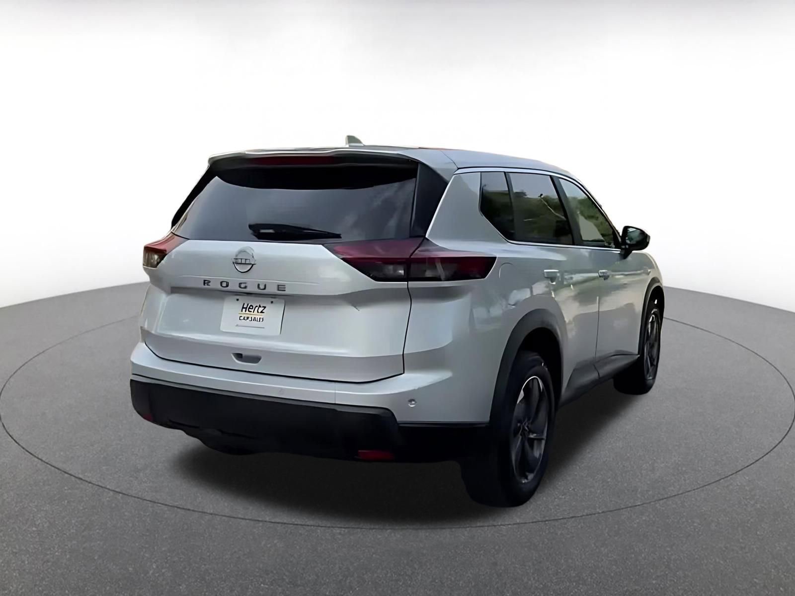 Used 2025 Nissan Rogue SV FWD image 12